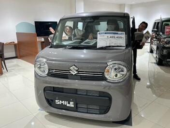 ワゴンRスマイル展示中です！