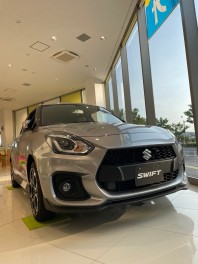 ☆スイフトスポーツ即納可能車のご案内☆